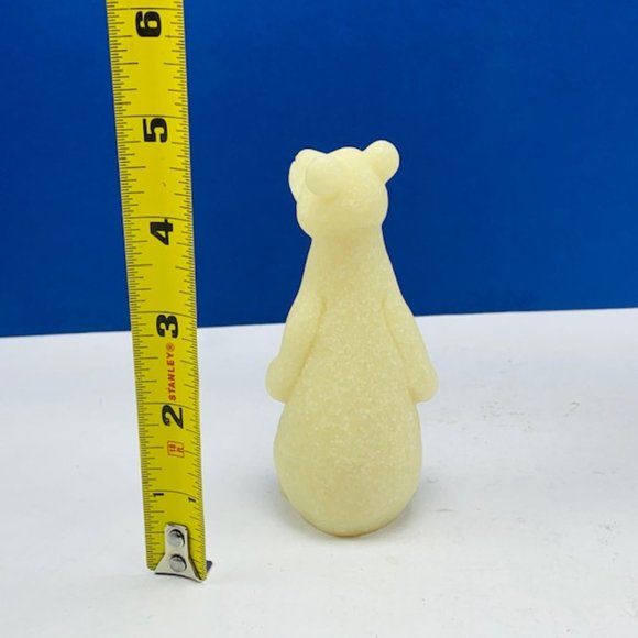 Quarry Critters Poncho Polar Bear figurine stone - Picture 3 of 5